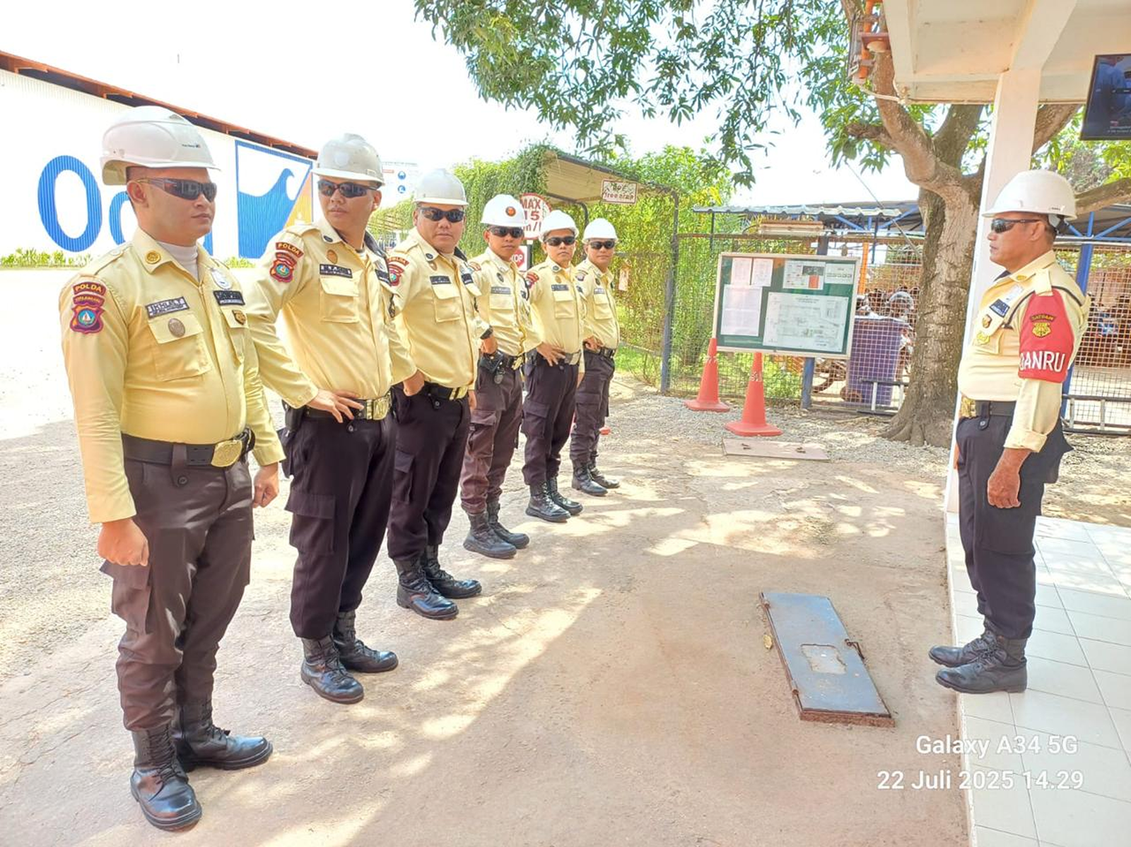 Serah Terima Tugas Shifting Personel Keamanan